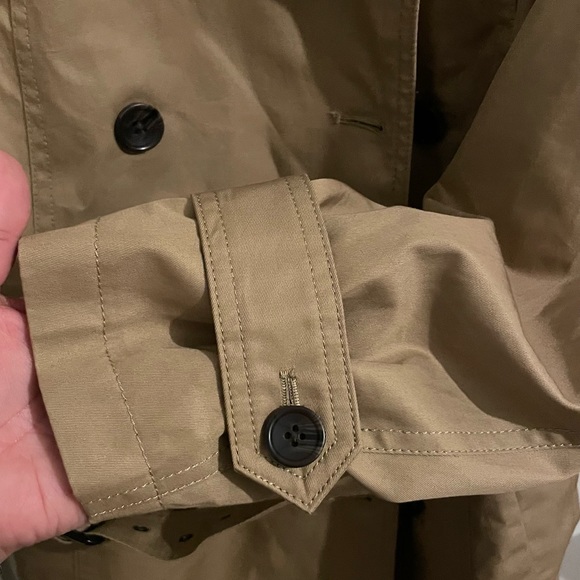 Banana Republic Trench Coat - Picture 4 of 9